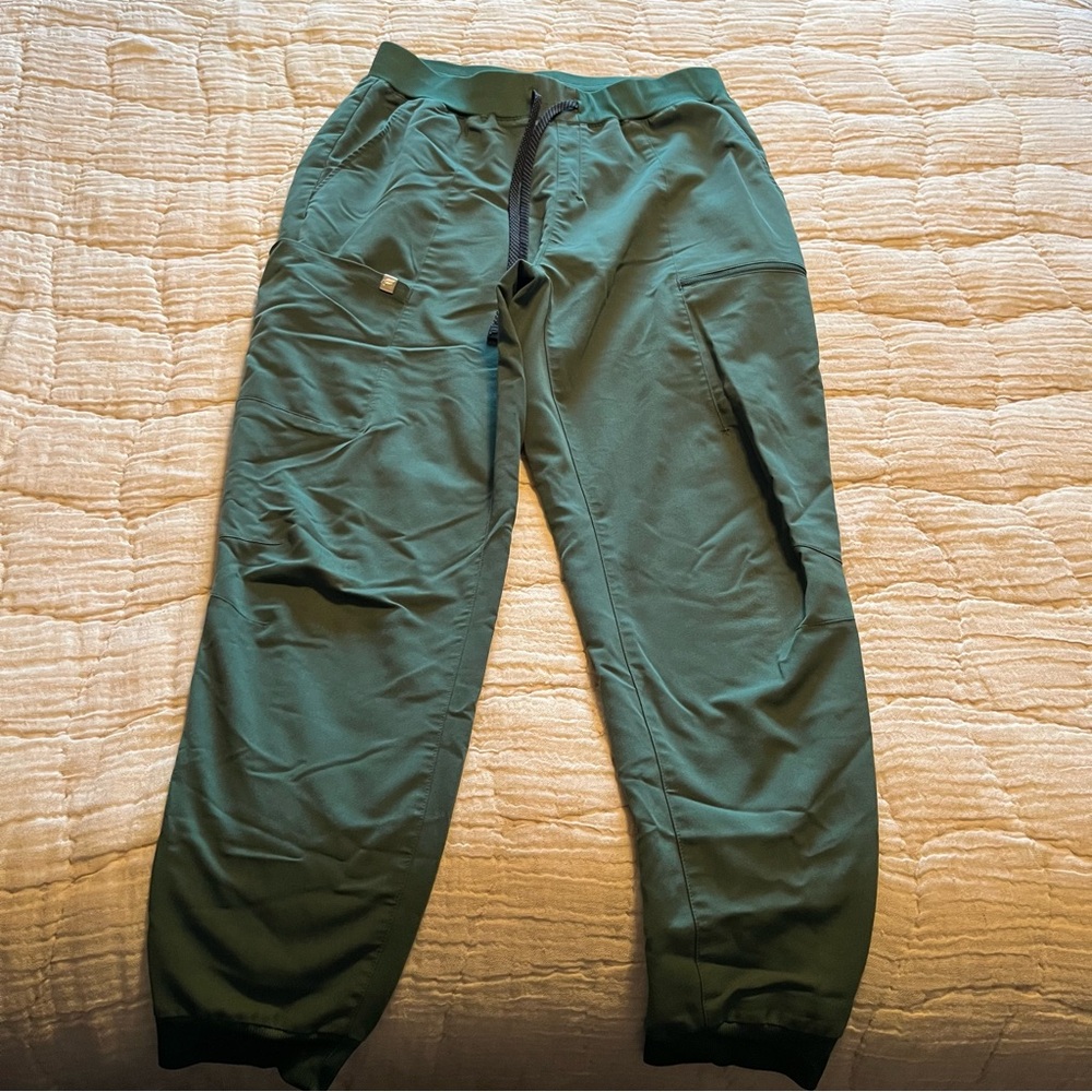 Green Jogger Scrub Pants